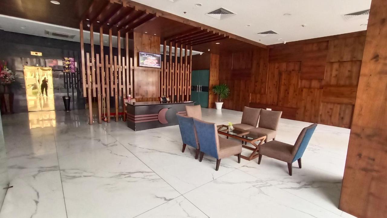 Regenta Central Hotel&Convention Centre Nagpur Buitenkant foto